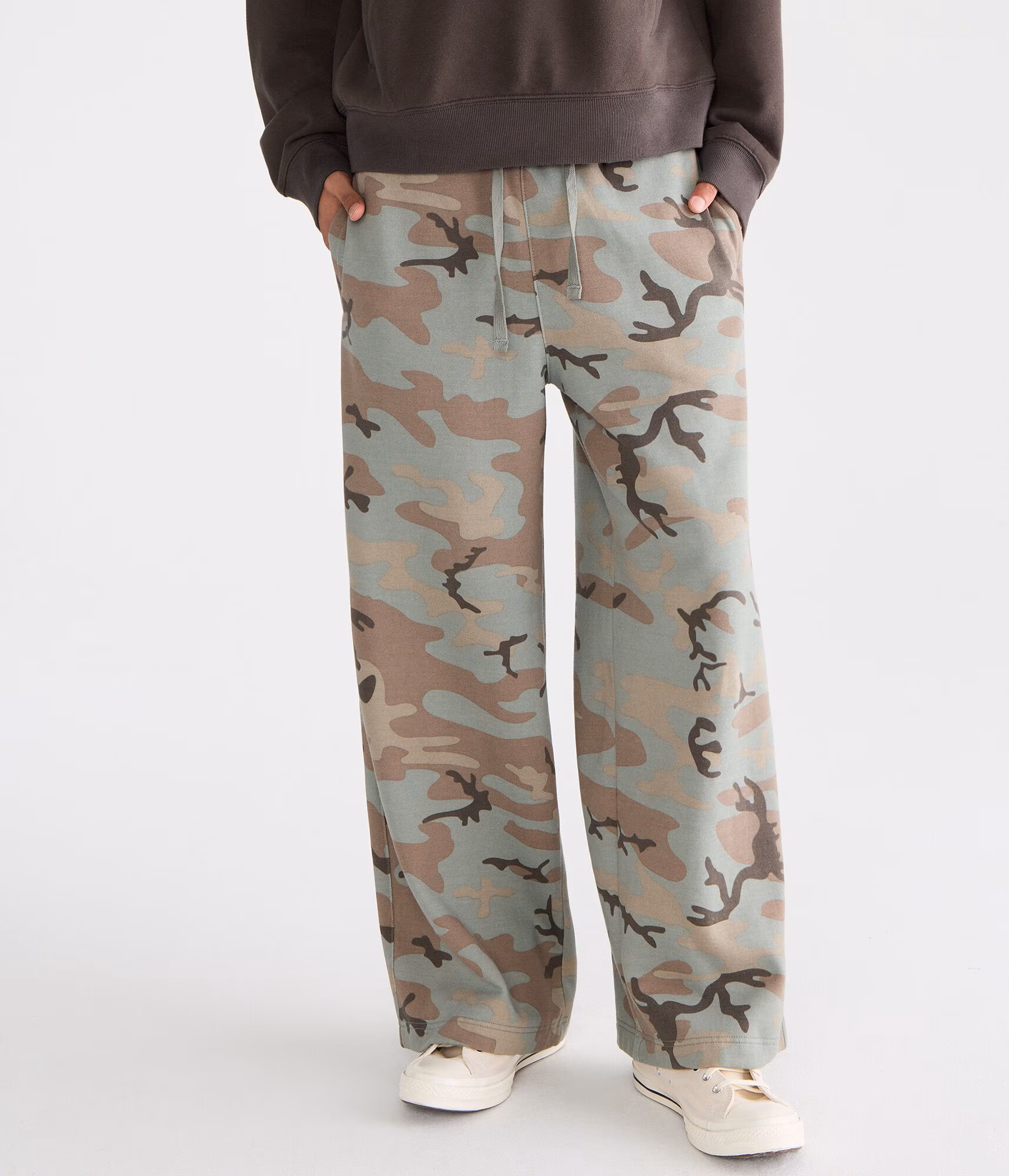Cloud Soft Camo Super Baggy Sweatpants garland