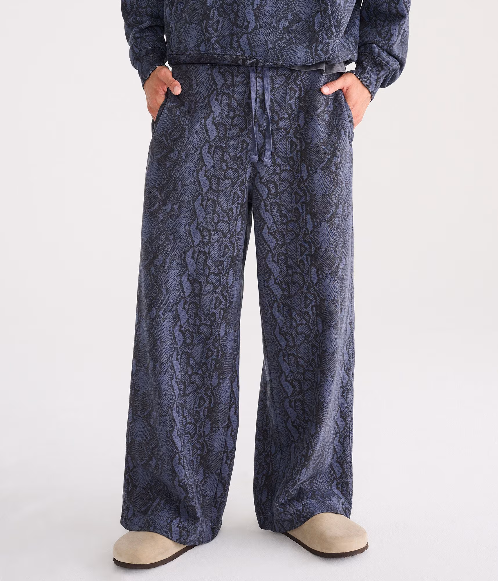Cloud Soft Snake Print Super Baggy Sweatpants lava stone
