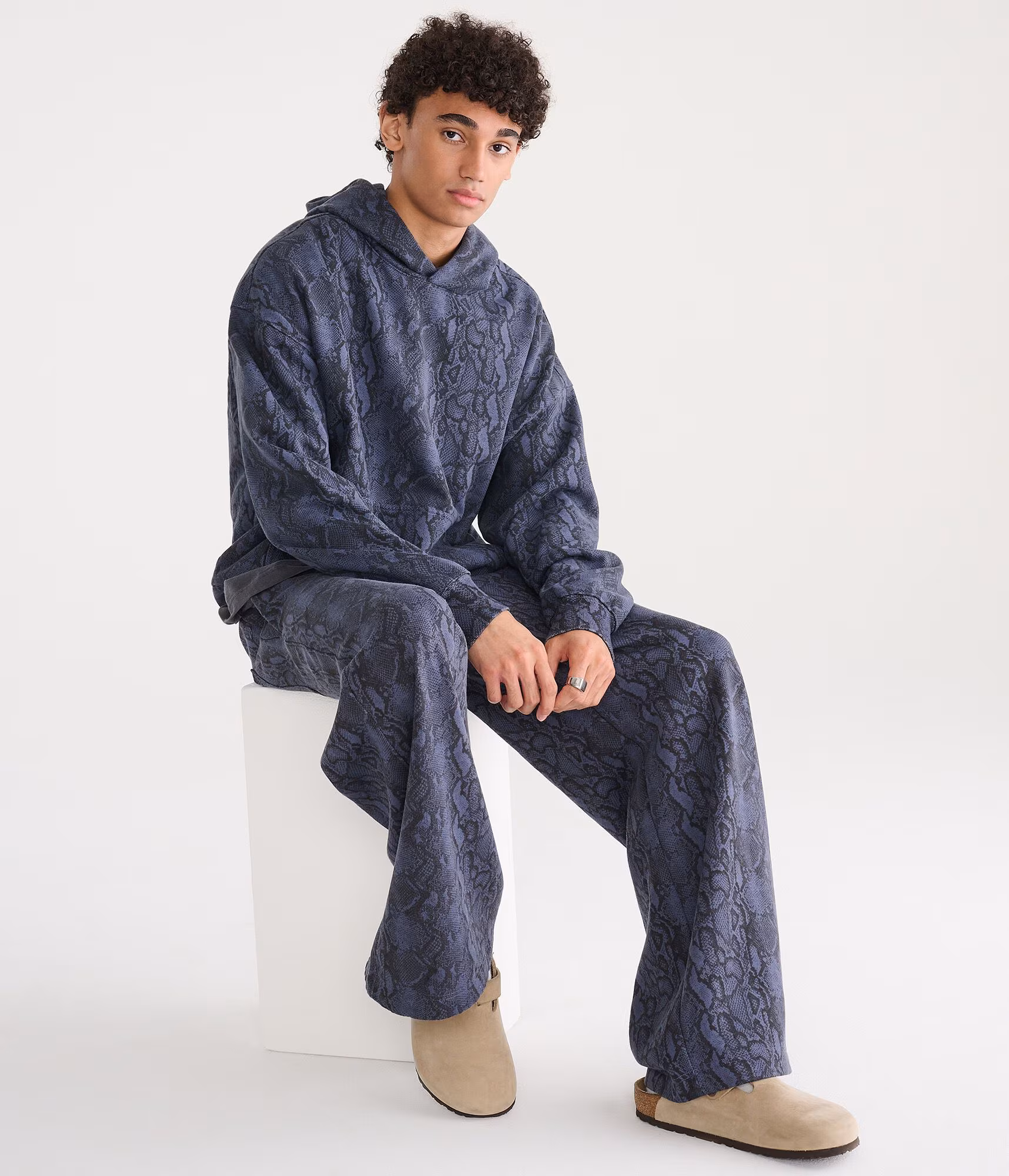 Cloud Soft Snake Print Super Baggy Sweatpants lava stone