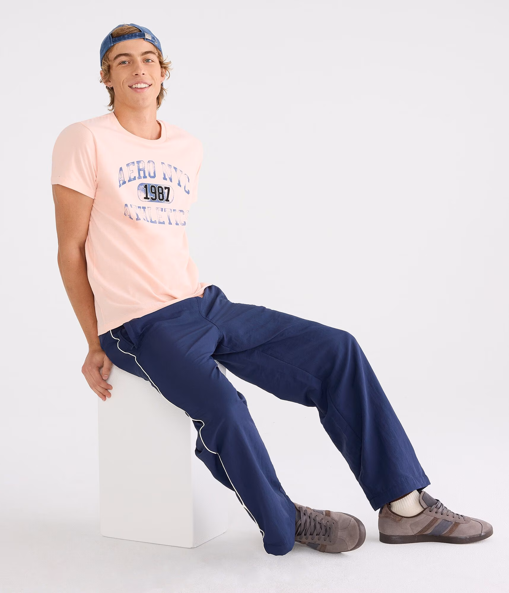 Aero NYC Athletics Appliqué Graphic Tee impatiens pink
