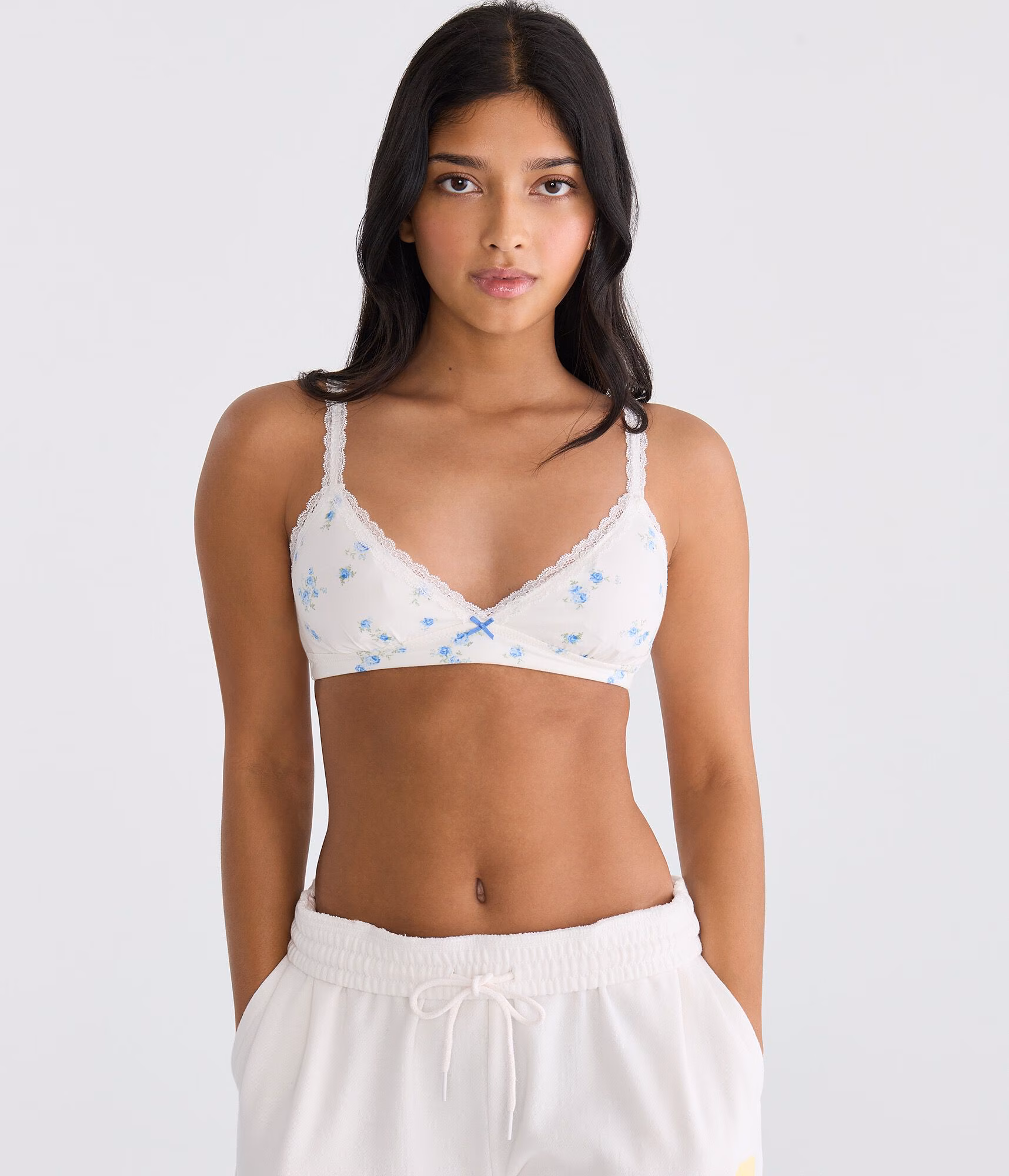 Floral Lace Triangle Bra cream