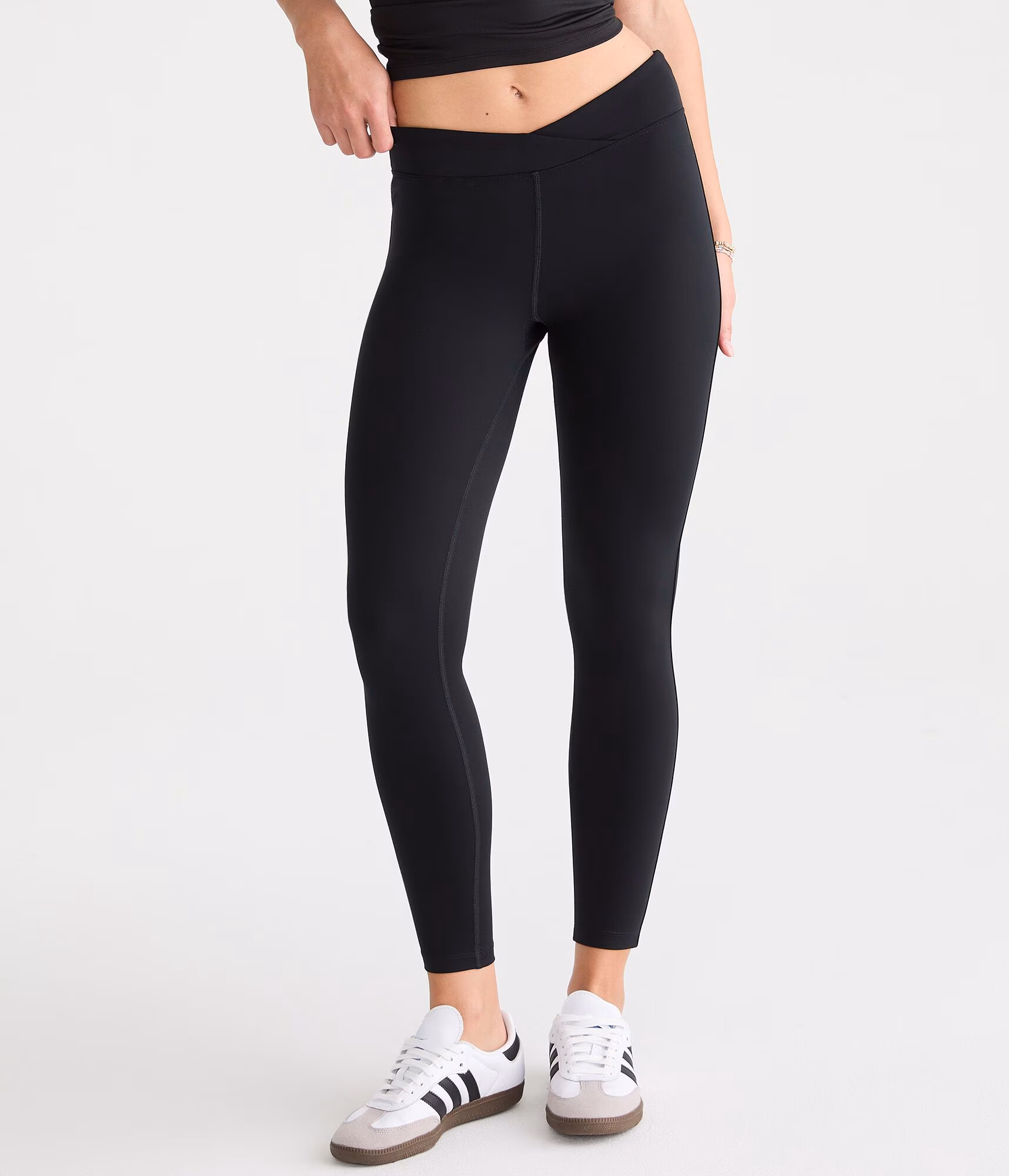Buttery Soft Low-Rise Crossover Leggings black fox