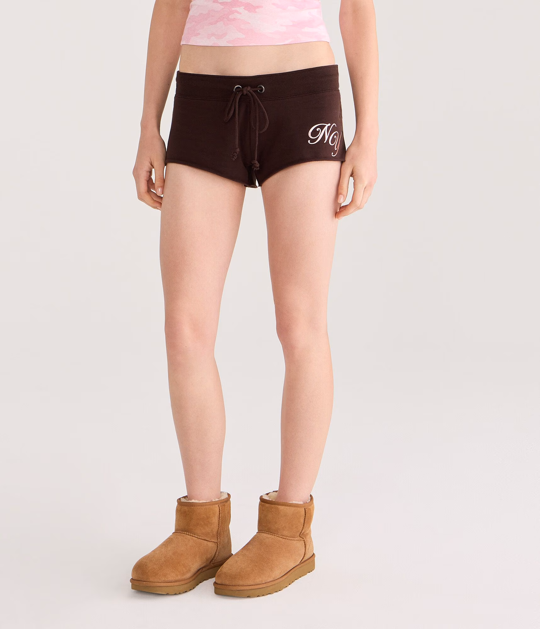 Aeropostale NY Heritage Low-Rise Fleece Shorts brown 3 Aeropostale NY Heritage Low-Rise Fleece Shorts brown