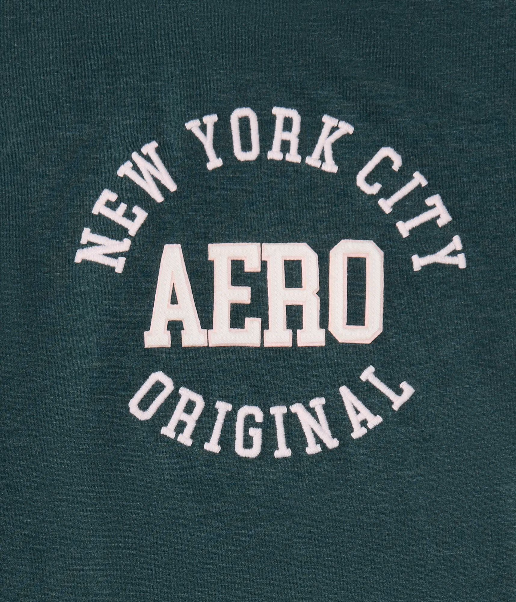 Aero NYC Circle Appliqué Graphic Tee pine grove
