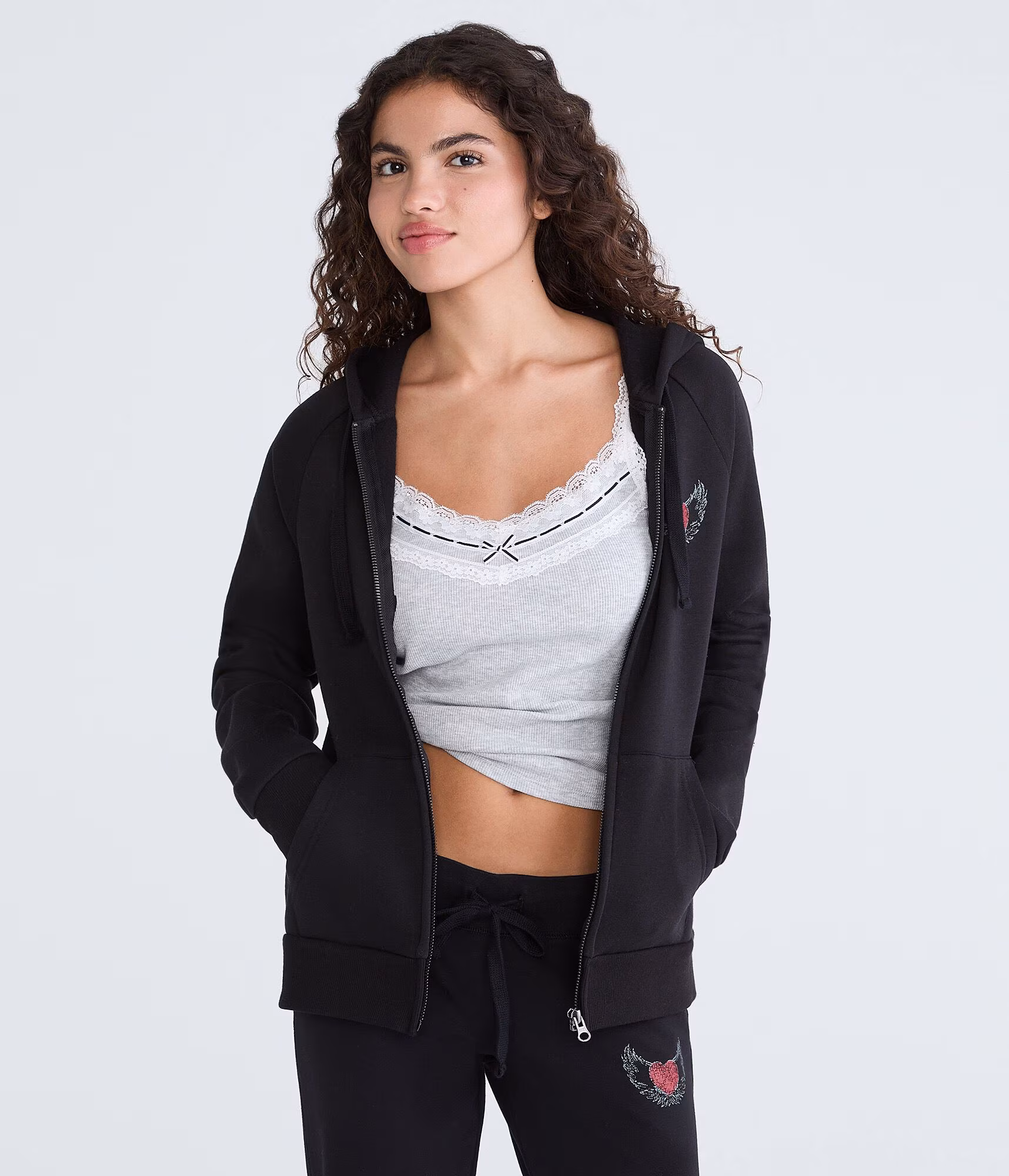 Cloud Soft Winged Heart Full-Zip Hoodie black