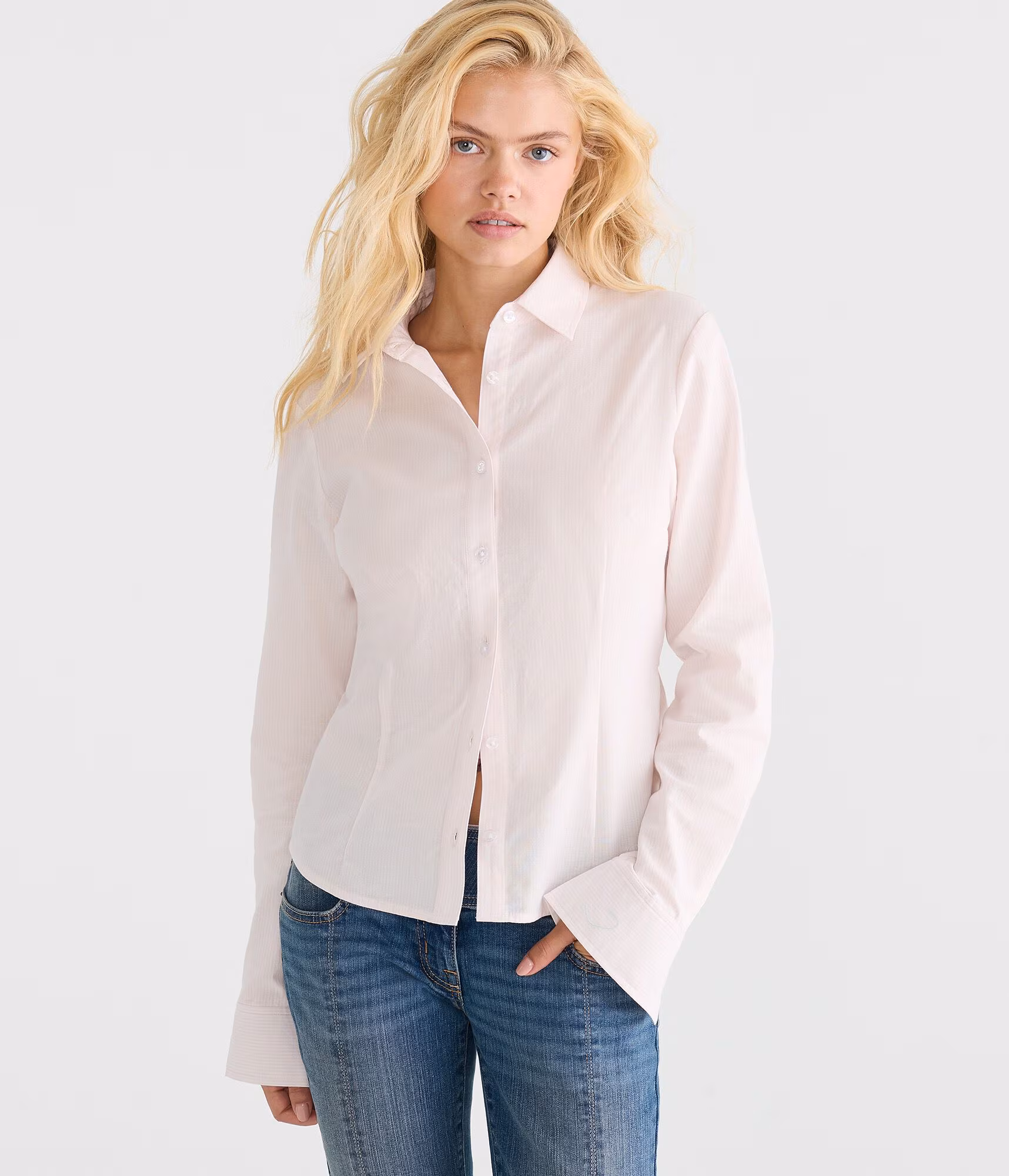 Long Sleeve Striped Tie-Back Fitted Shirt valentine pink