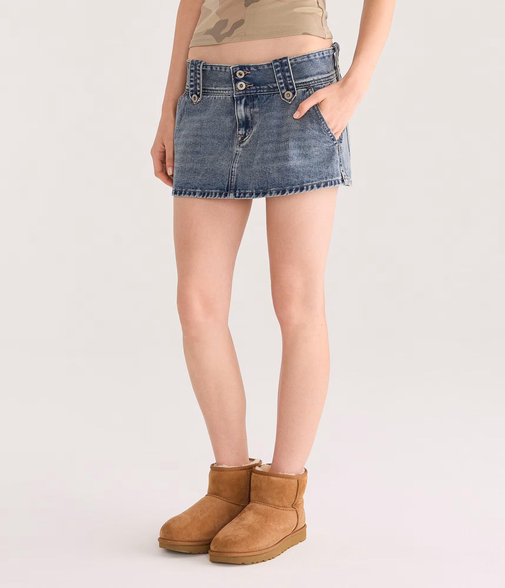 Low-Rise Micro Denim Skirt medium wash