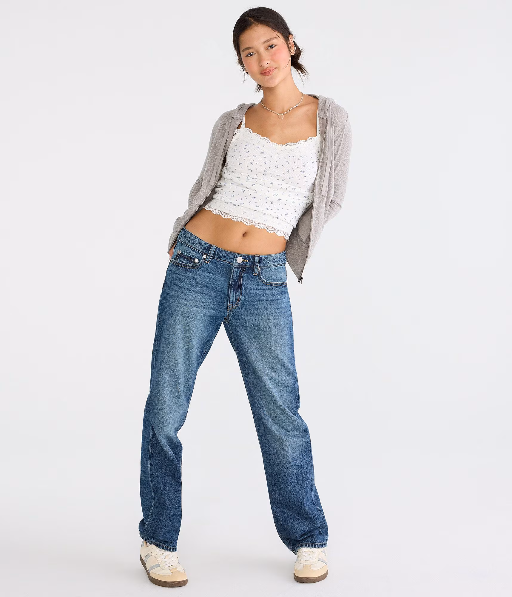 Low-Rise Baggy Jean dark wash