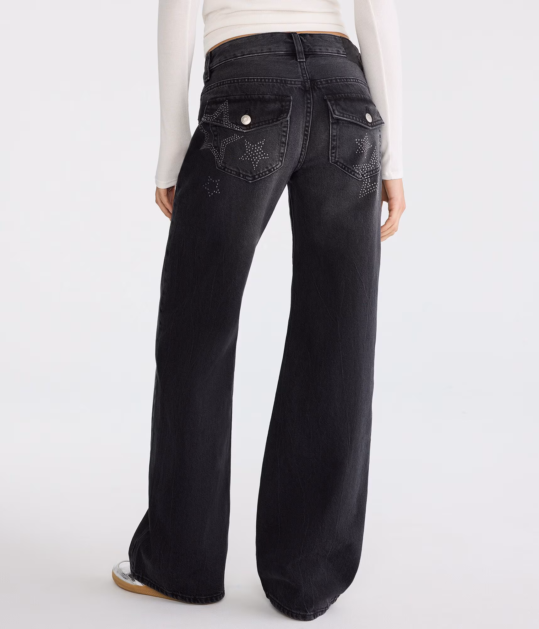 Low-Rise Baggy Wide Leg Studded Star Jean washed black