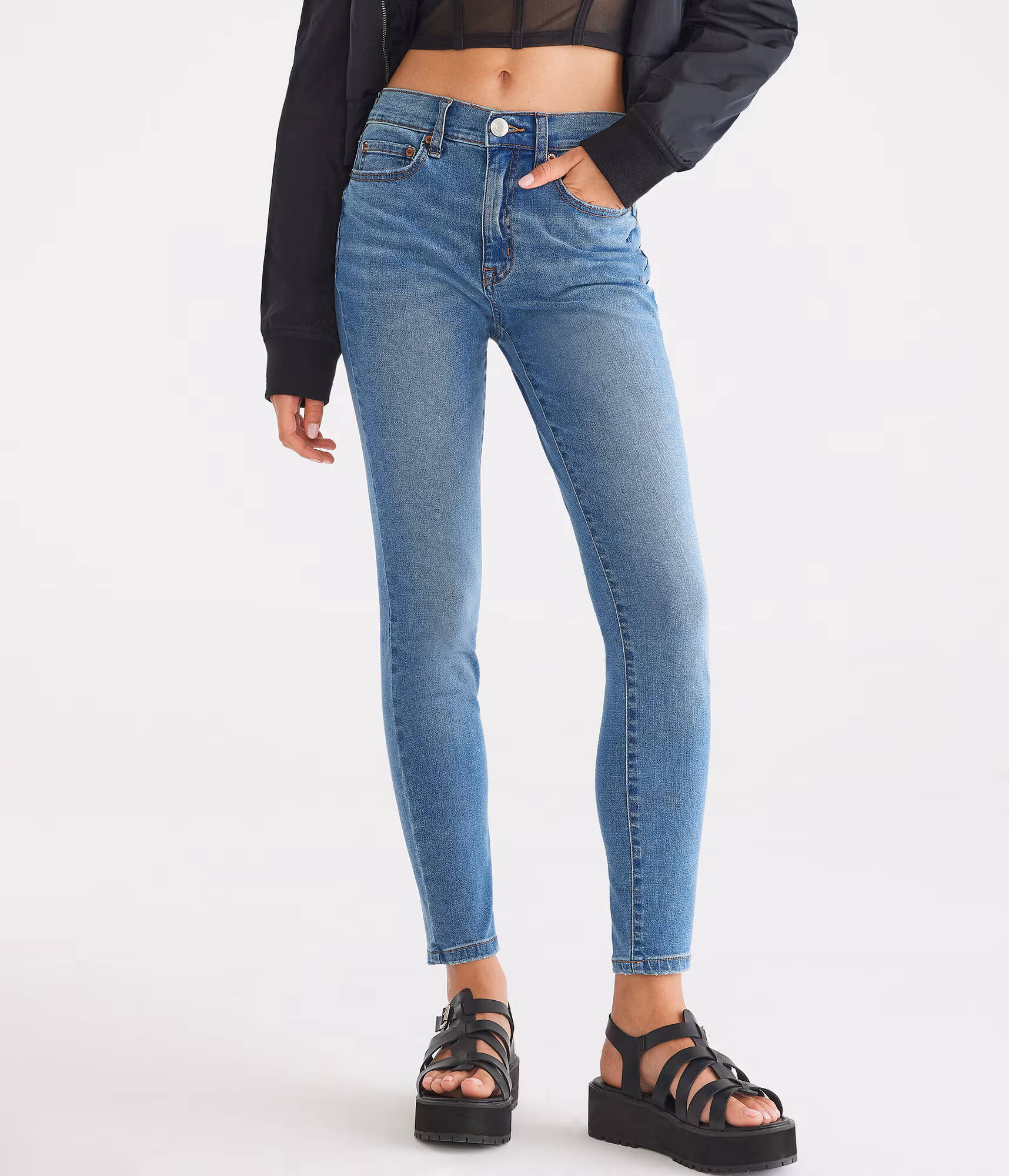 Seriously Stretchy High-Rise Jegging medium wash