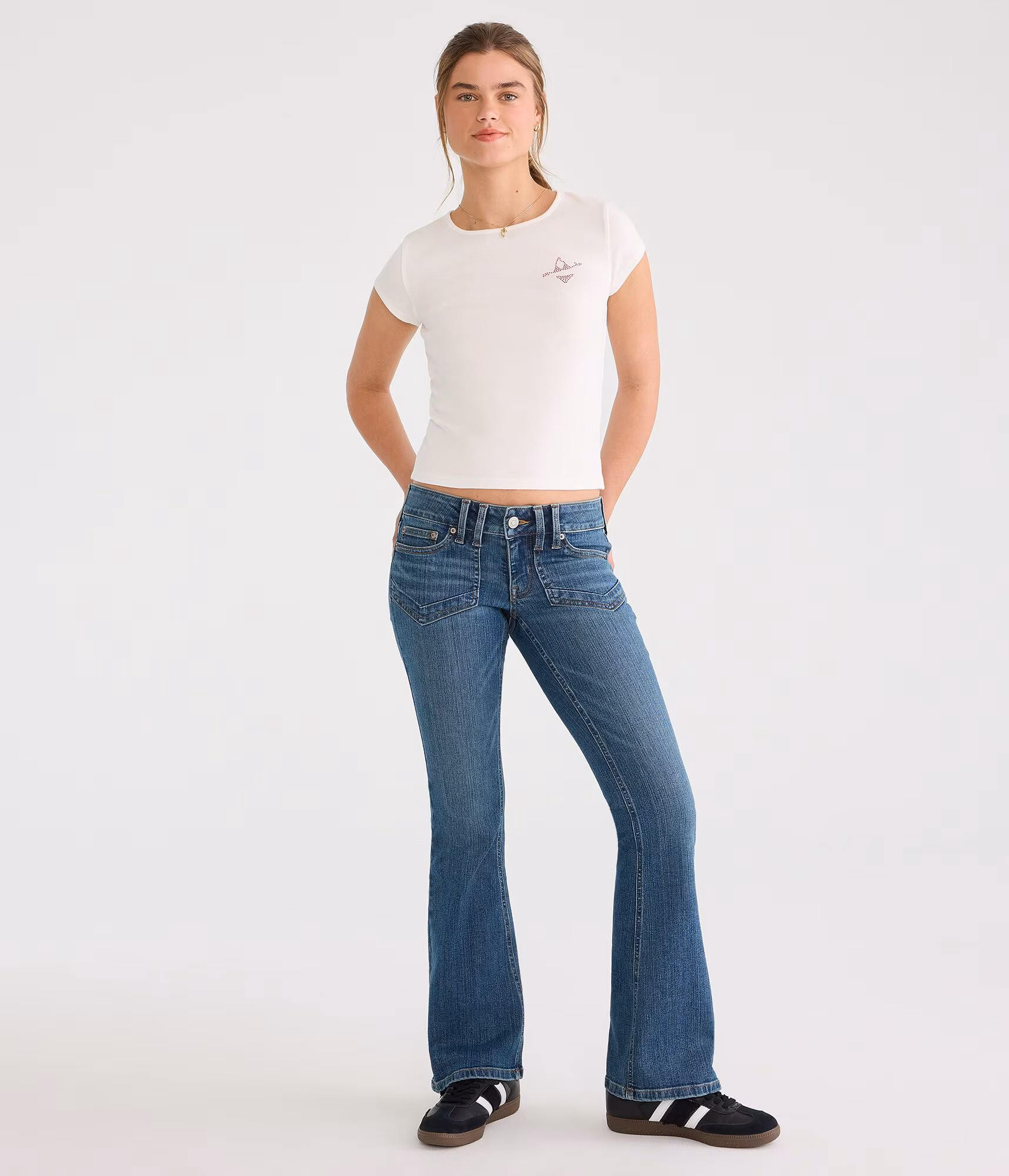 Low-Rise Flare Jean dark wash