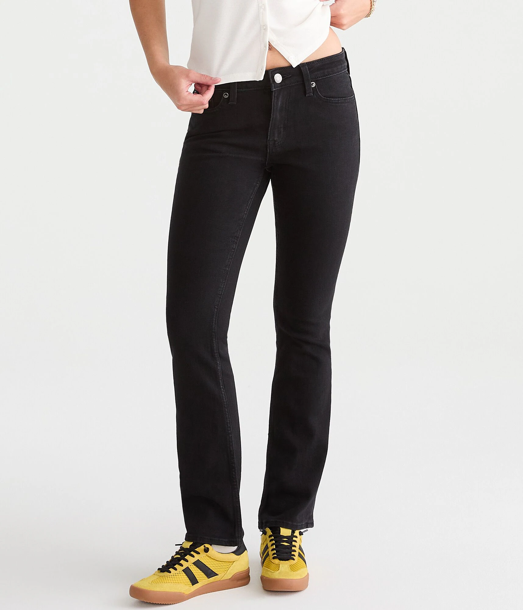 Mid-Rise Bootcut Jean black