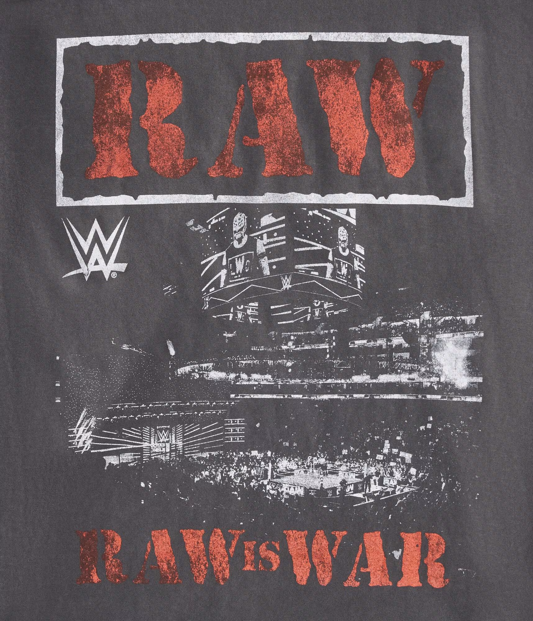 WWE Raw Is War Relaxed Graphic Tee black