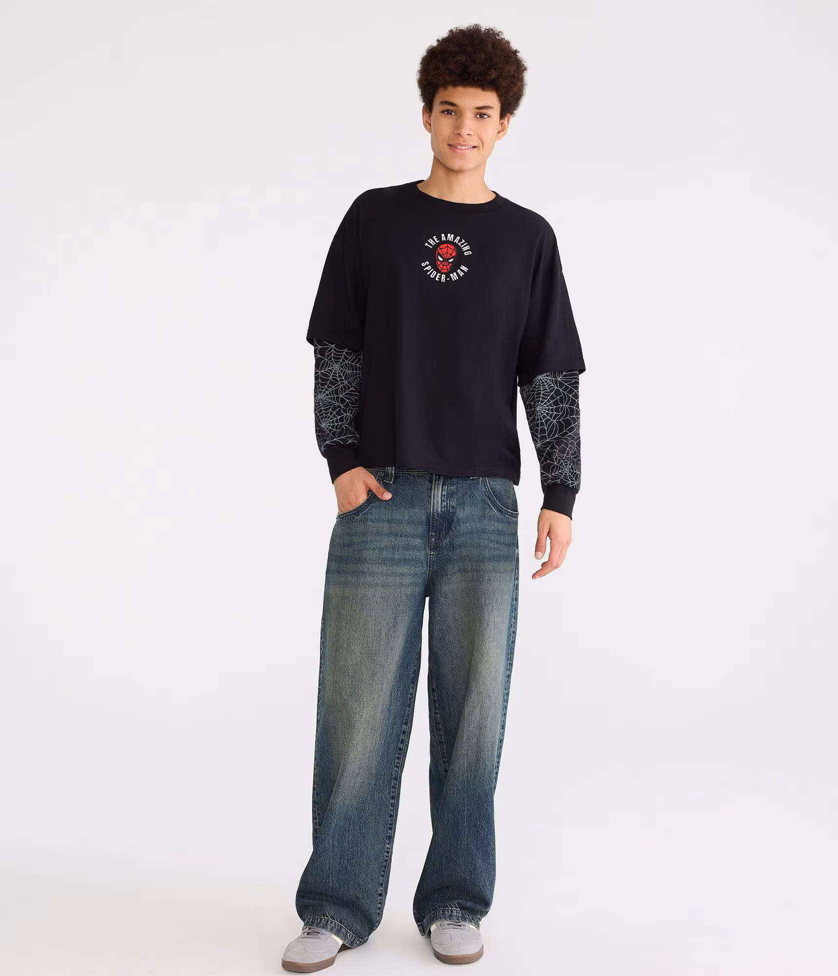Marvel - Aéropostale Long Sleeve Spider-Man Spiderwebs Boxy 2Fer Tee black
