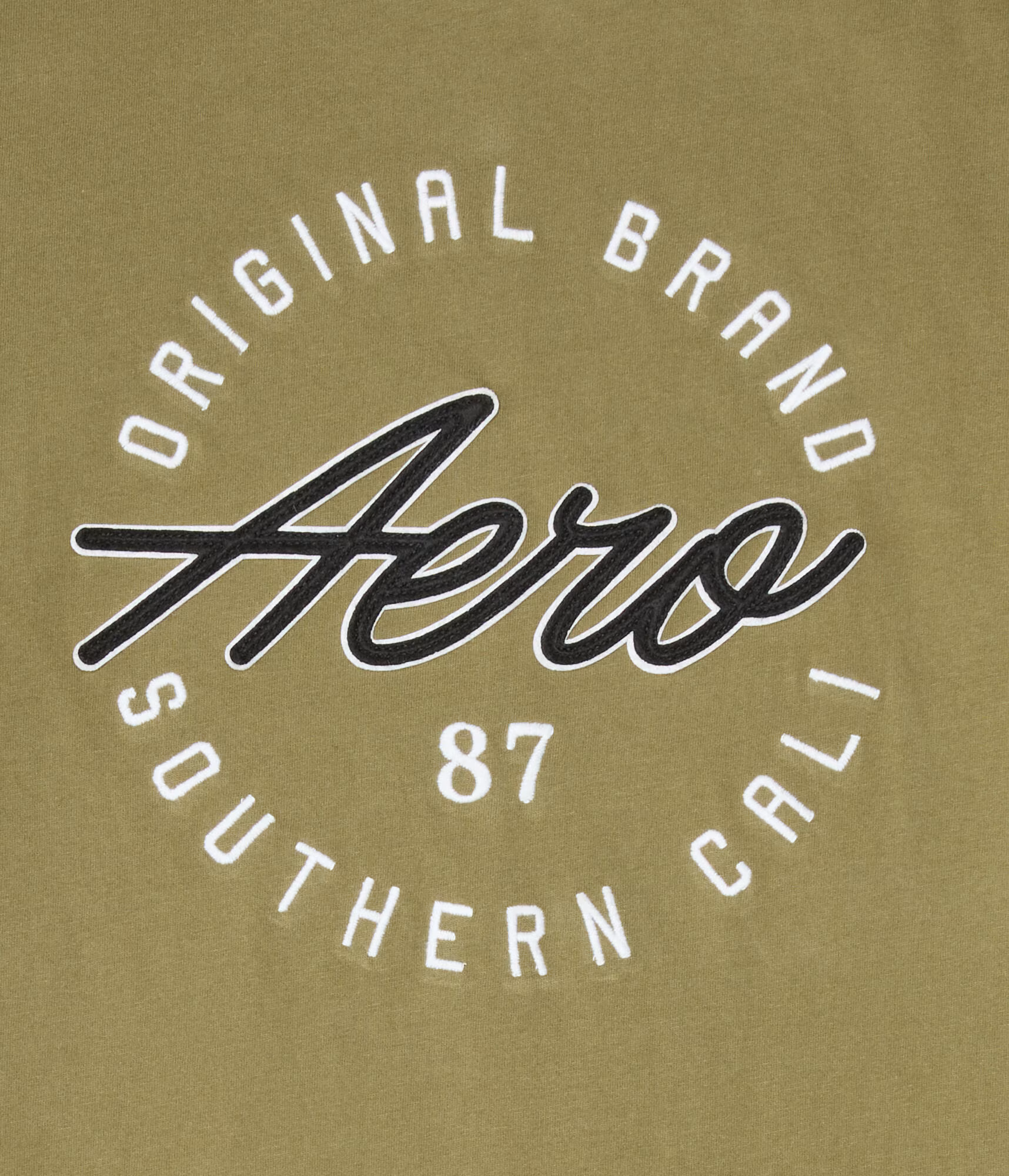 Aero Script Circle Graphic Tee winter moss