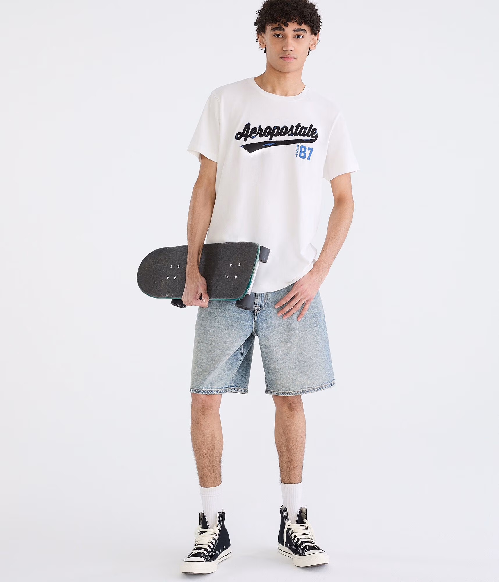 Aeropostale 87 Script Appliqué Graphic Tee cream