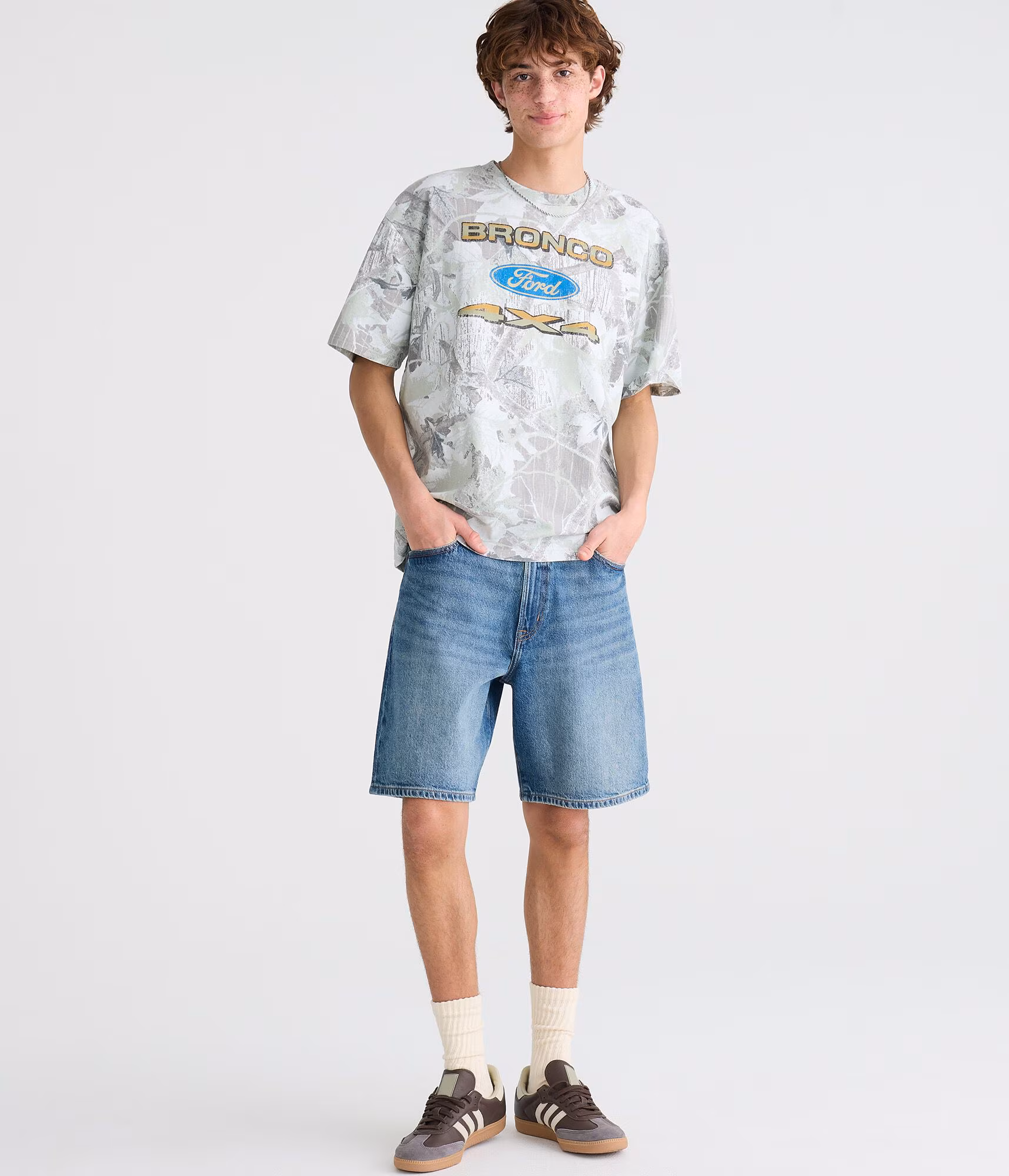 Baggy Denim Shorts 9" medium wash